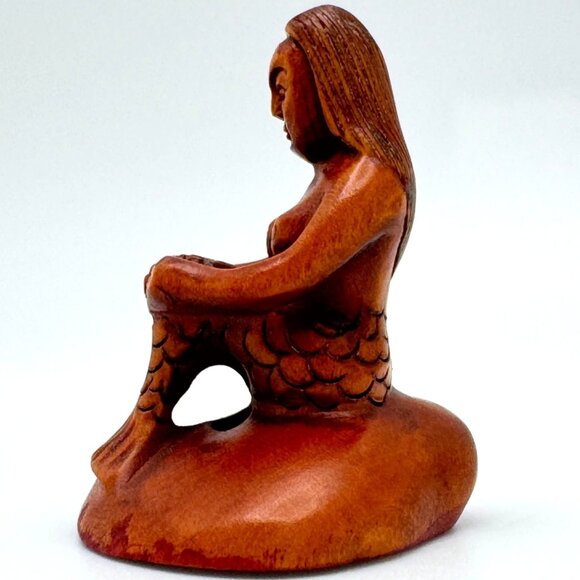 Ojime Bead Netsuke Mermaid Seated on Rock Hand-Carved Boxwood Signed Figurine - Picture 6 of 9